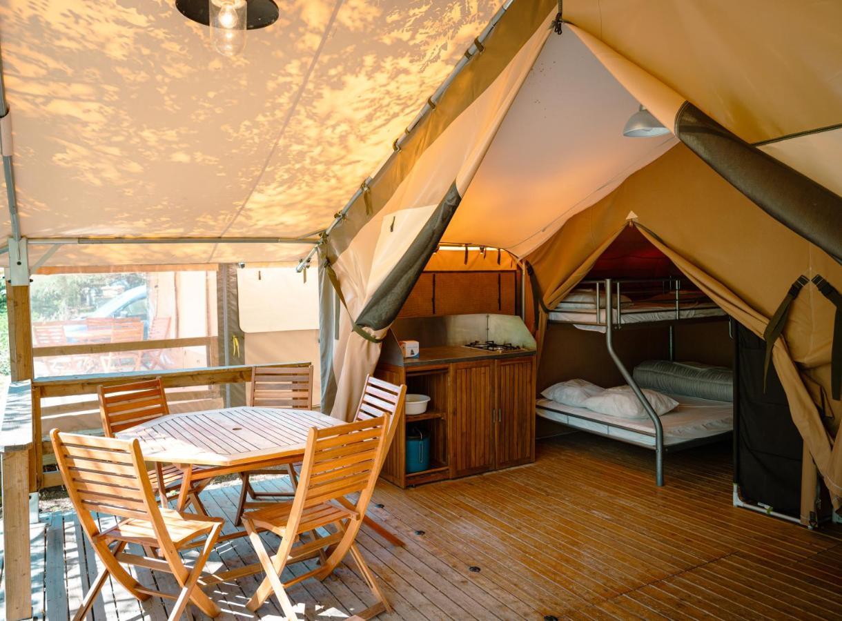 Aloha Plage Camping 4Etoiles Sampzon Zewnętrze zdjęcie